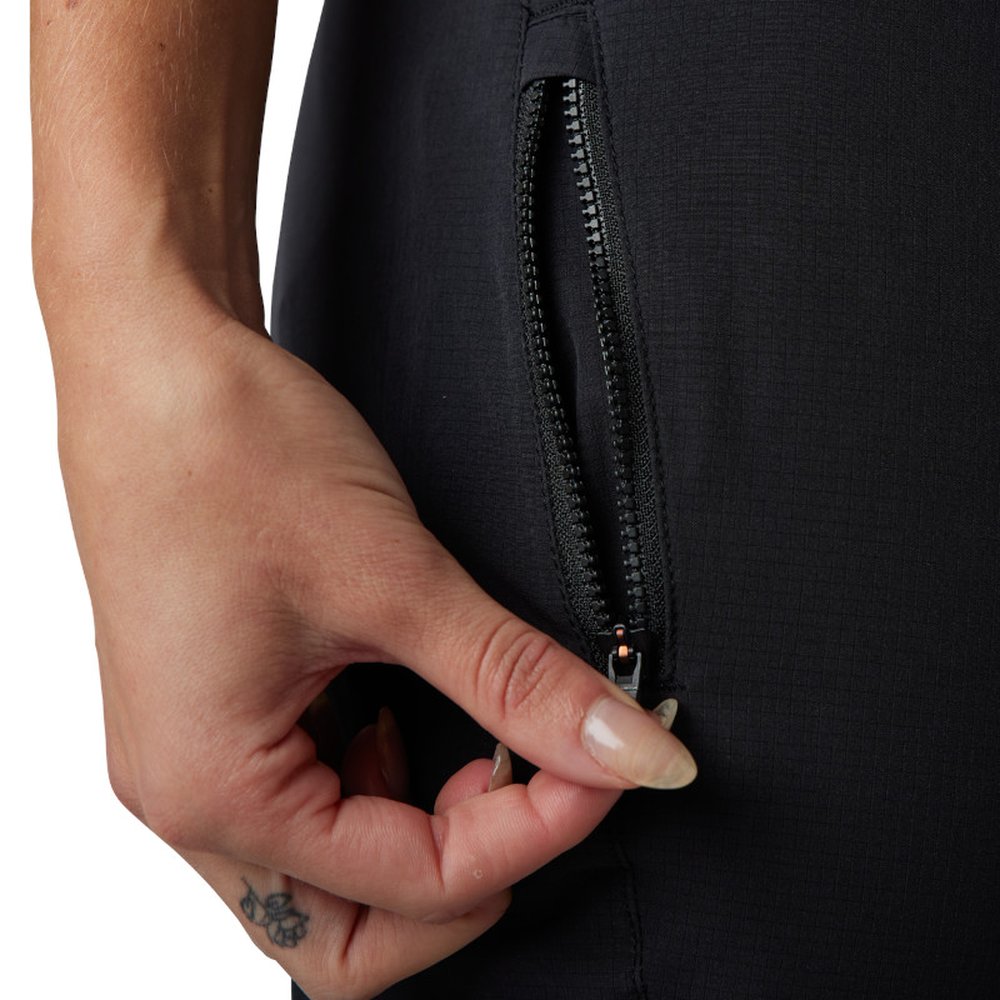 FOX W FLEXAIR ASCENT SHORT kurze Hose für Frauen Schwarz