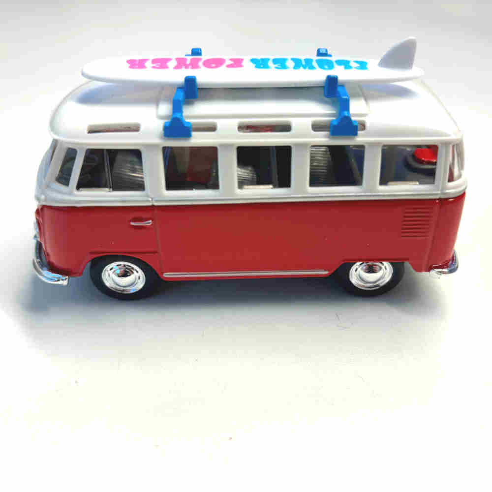 MAISTO VW T1 Bus Samba 1962 Weekender Surf Modell Maßstab: 1:40