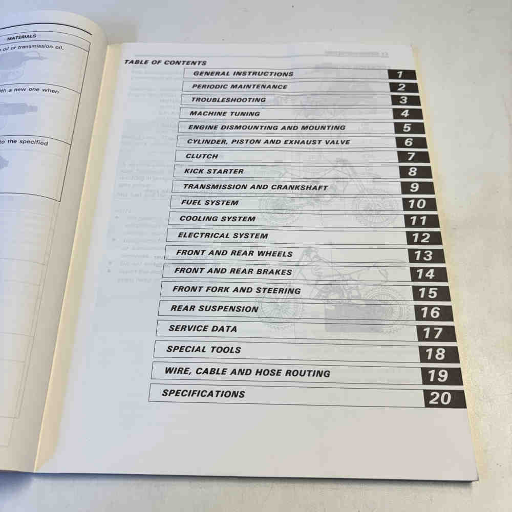 SUZUKI RM 125 1993 99011-43D51-01A Motorrad-Handbuch gebraucht